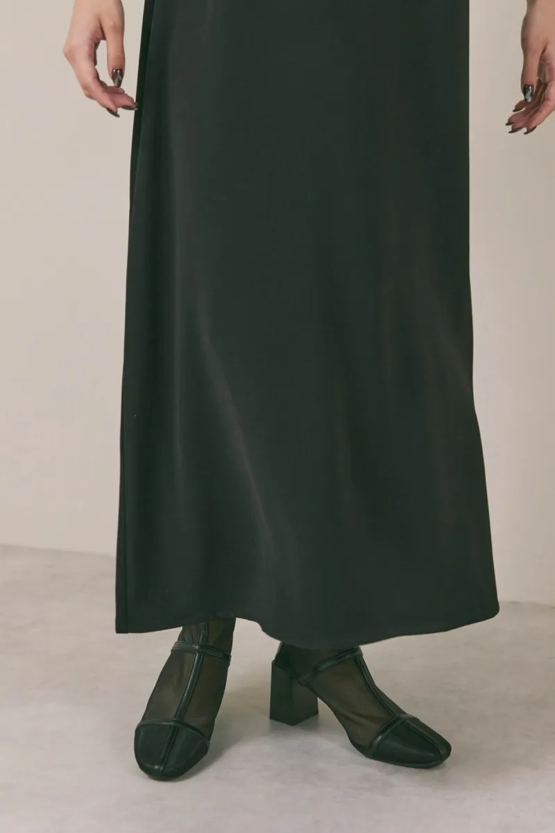 ブラック×ベージュのスイッチングジャガードドレス