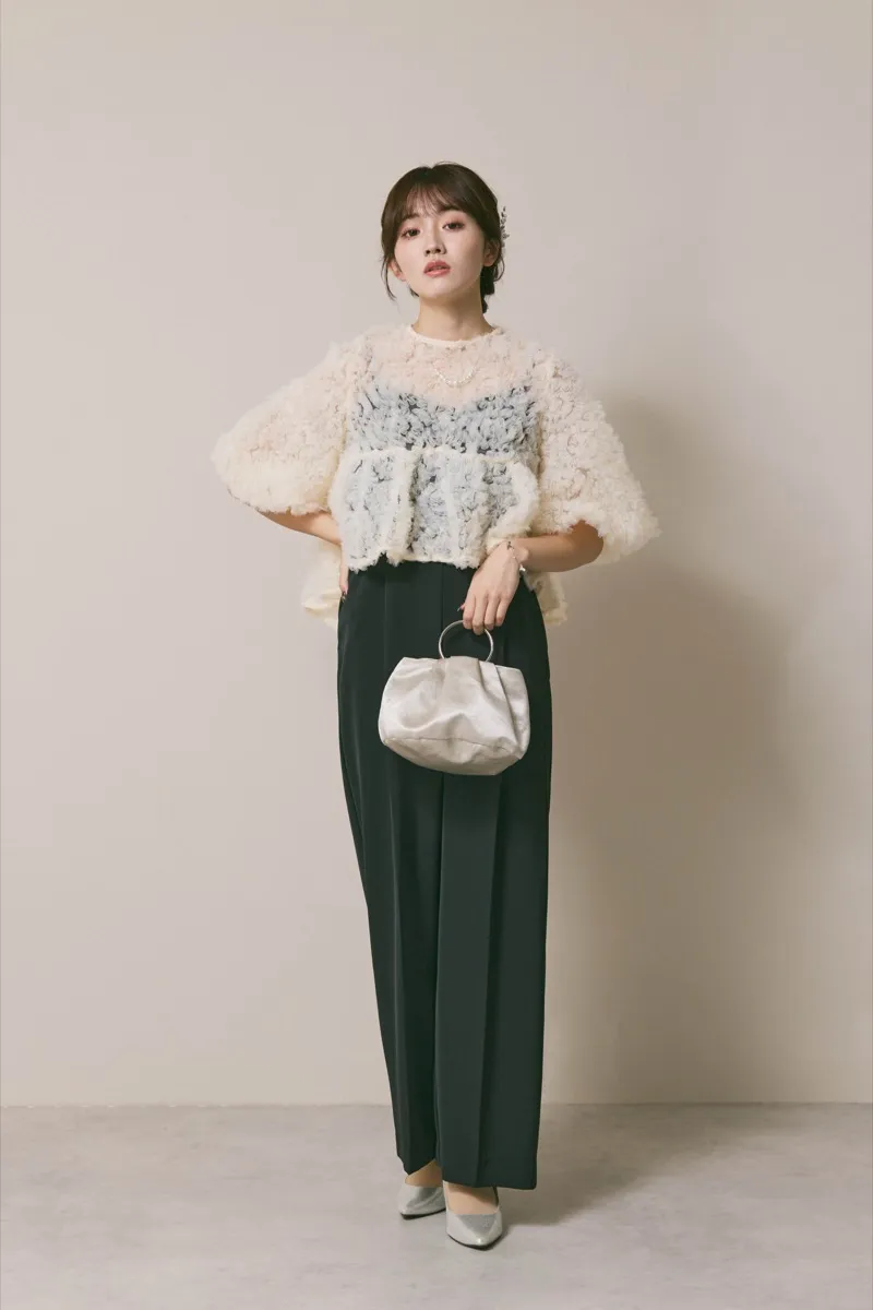 ホワイト✕ブラックのペタルテクスチャーパンツドレス　M/Select Shop